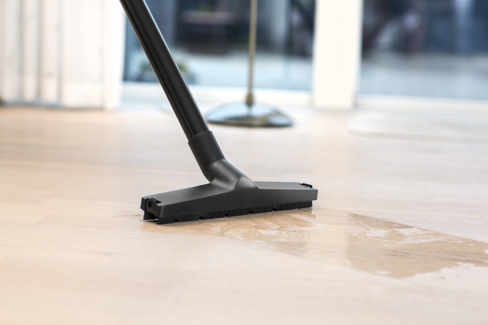 NILFISK BUDDY II 12 Wet & Dry Vacuum Cleaner - Image 4